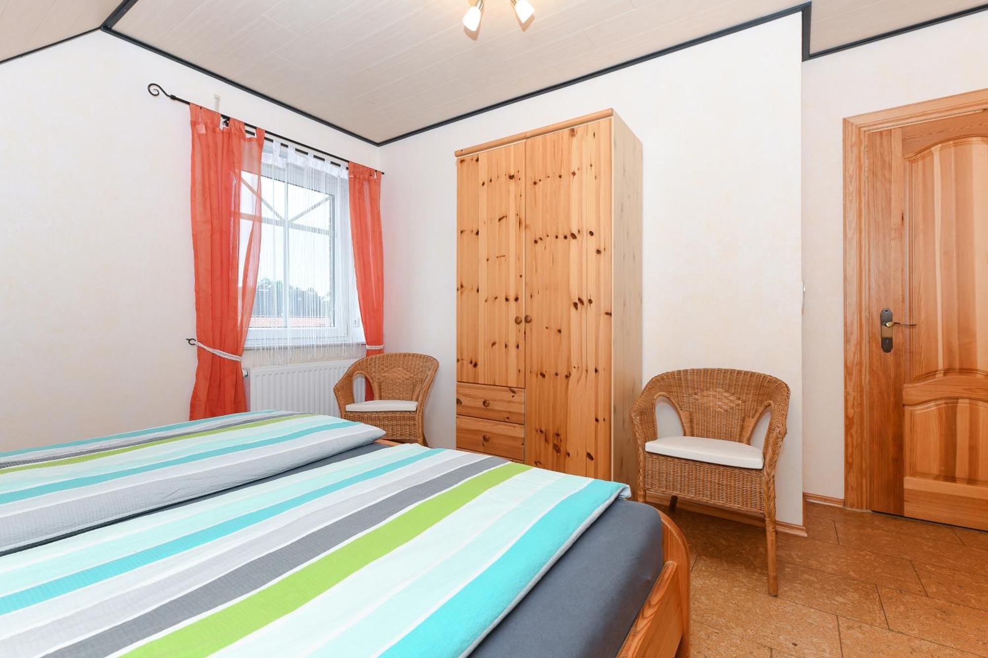 Ferienwohnungen Im Haus Flinthoern Neuharlingersiel Zewnętrze zdjęcie